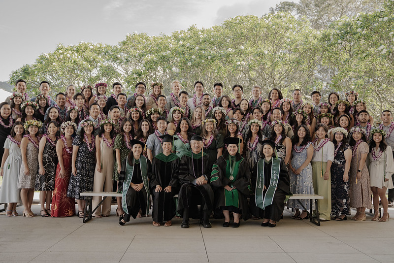 JABSOM medical students group picture